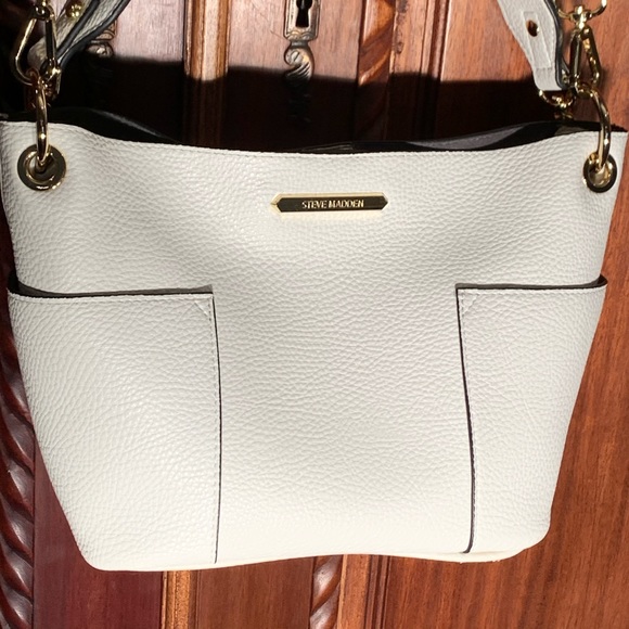 New Designer Steve Madden White Cream Pebbled Leather bag w/gold tone ha… - Picture 5 of 15